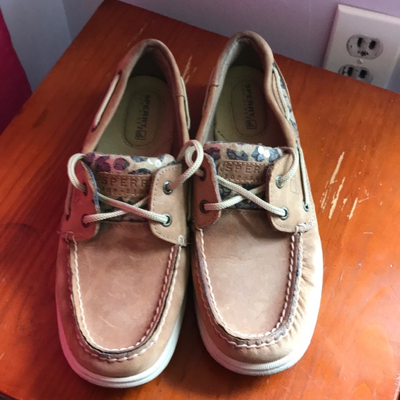Sperry boat shoes, brand new only worn once! - Picture 2 of 3